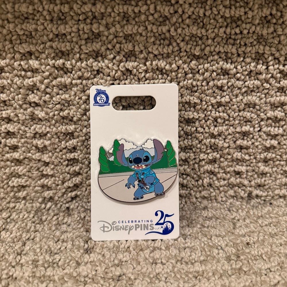 Disney Parks Stitch Pin Trading 25th Anniversary Pin New